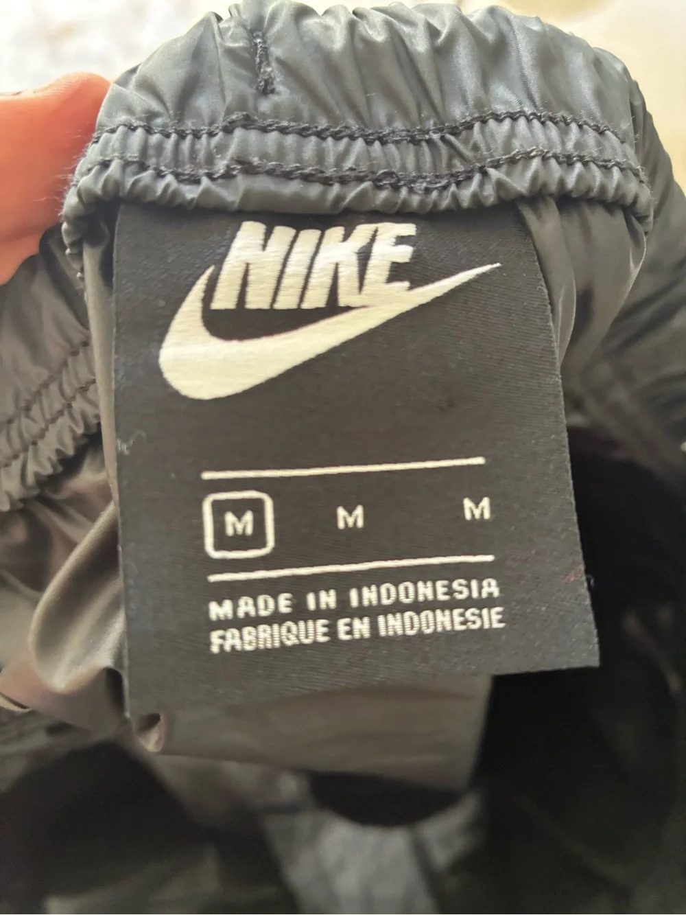 Nike lightweight windbreaker